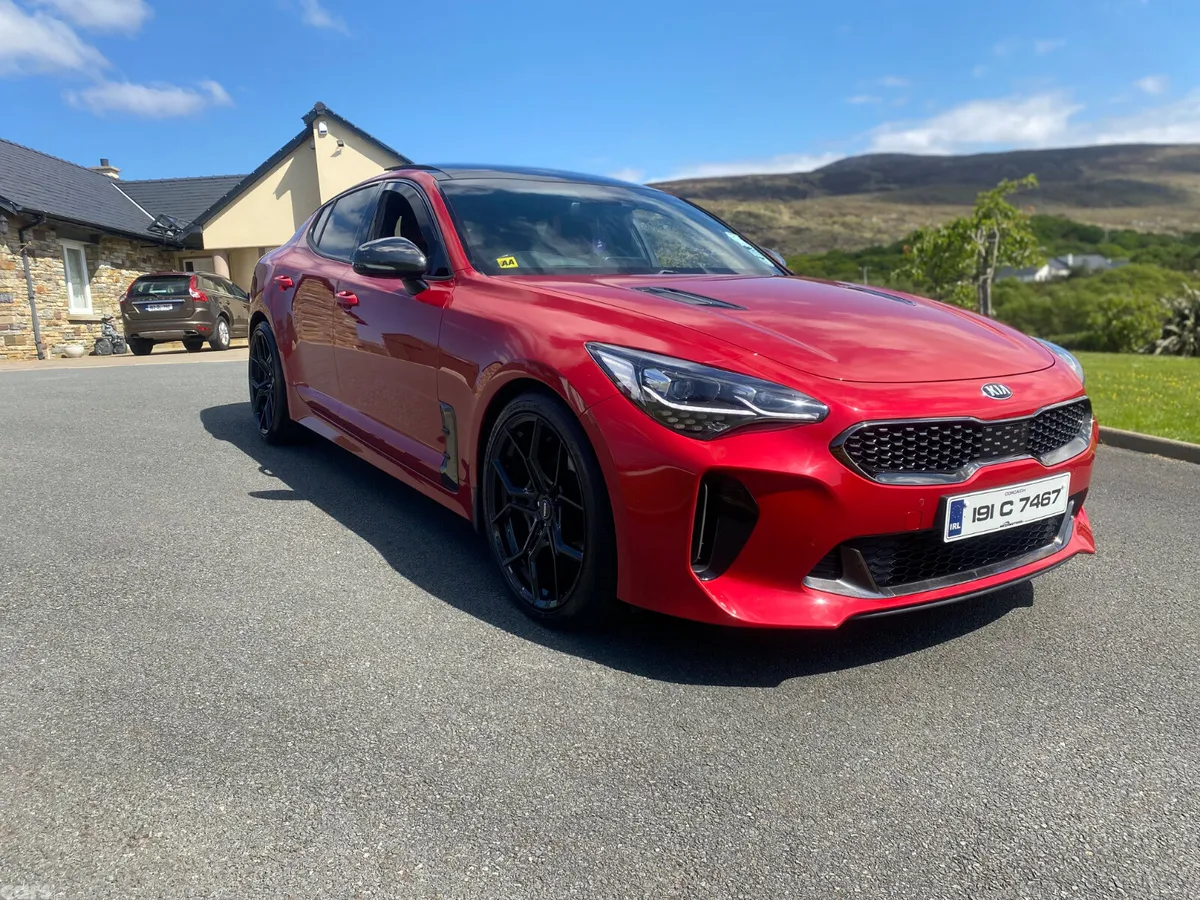 Kia Stinger Hatchback, Diesel, 2019, Red