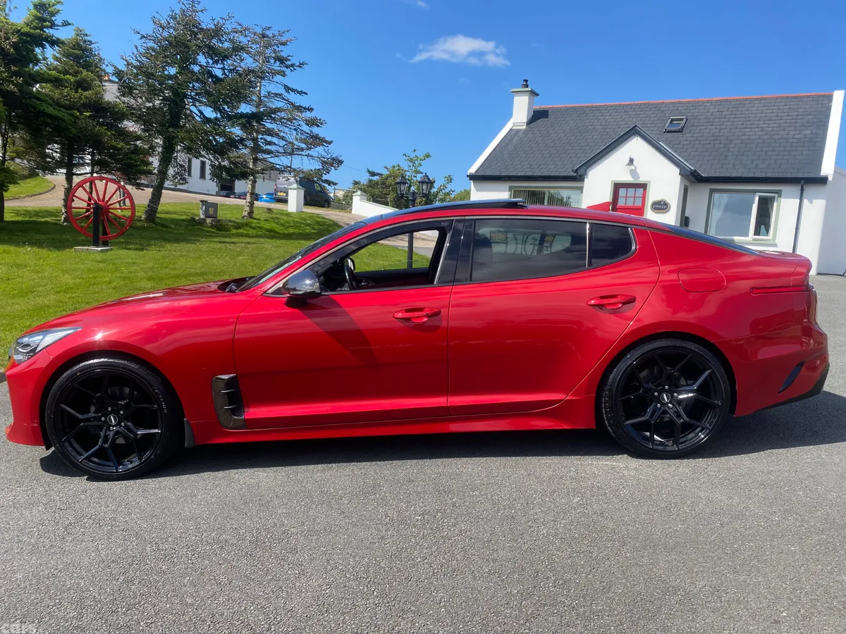 Kia Stinger Hatchback, Diesel, 2019, Red
