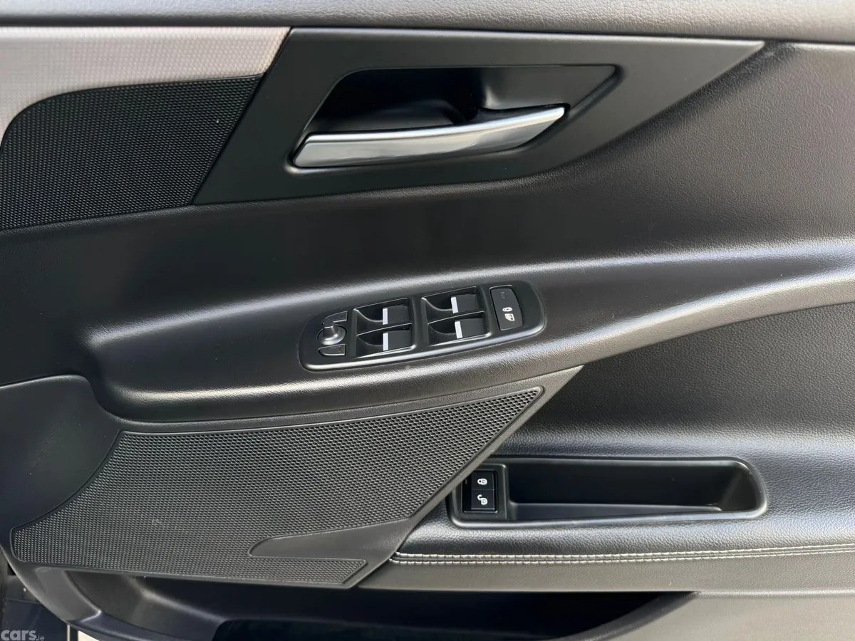 Jaguar XE Saloon, Diesel, 2018, Grey