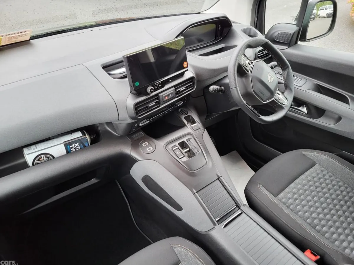 Peugeot Rifter MPV, Diesel, 2026, Black