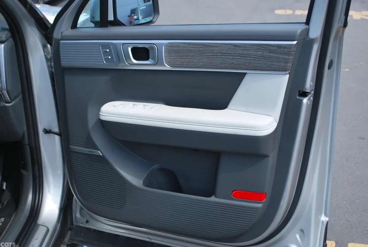Hyundai Santa Fe SUV, Petrol Plug-in Hybrid, 2025, Grey