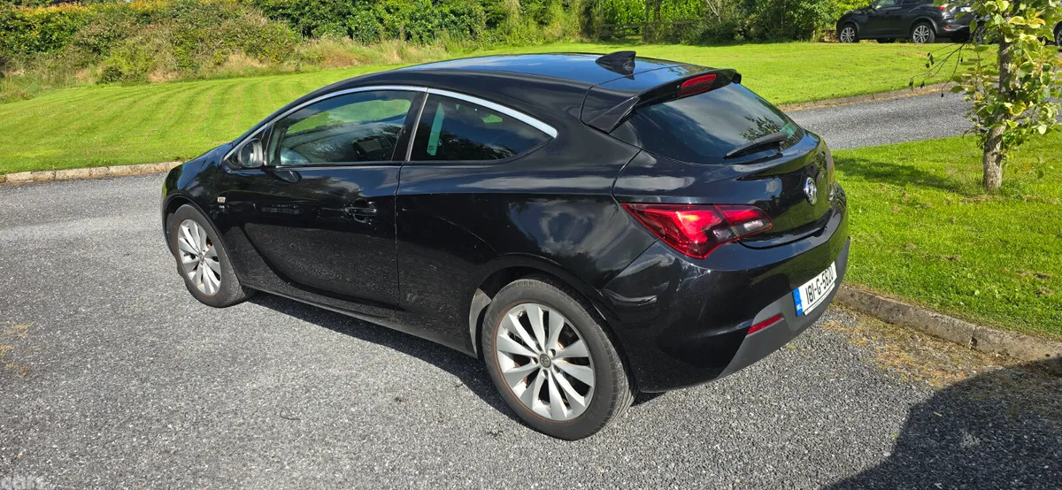 Vauxhall Astra Coupe, Diesel, 2018, Black