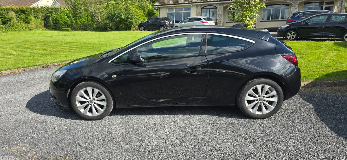 Vauxhall Astra Coupe, Diesel, 2018, Black