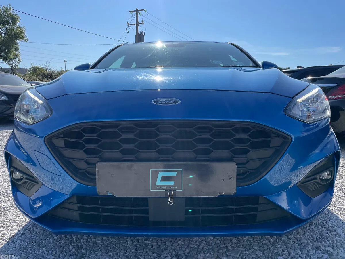 Ford Focus Hatchback, Diesel, 2020, Blue