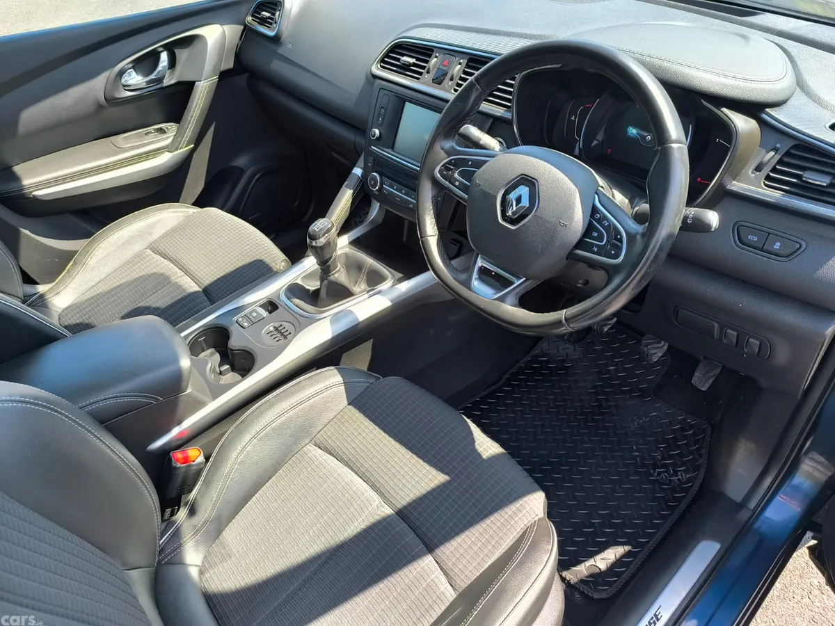 Renault Kadjar SUV, Diesel, 2016, Blue