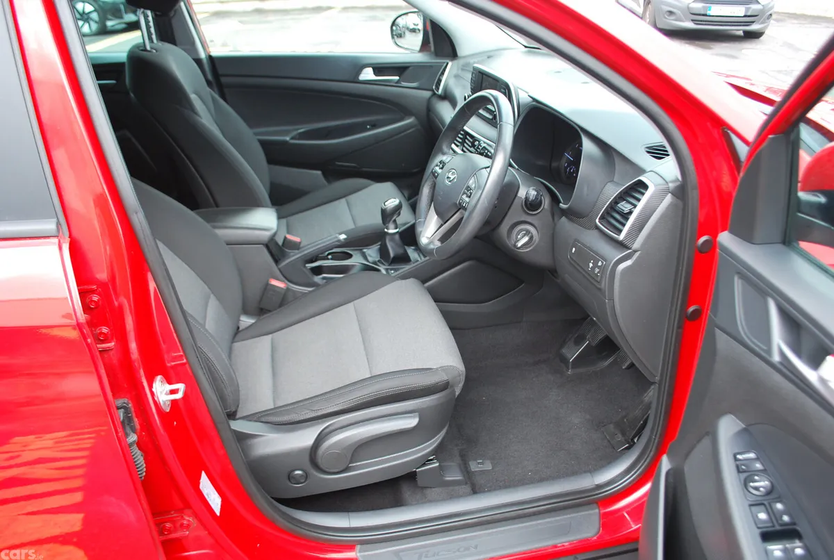 Hyundai Tucson SUV, Diesel, 2019, Red