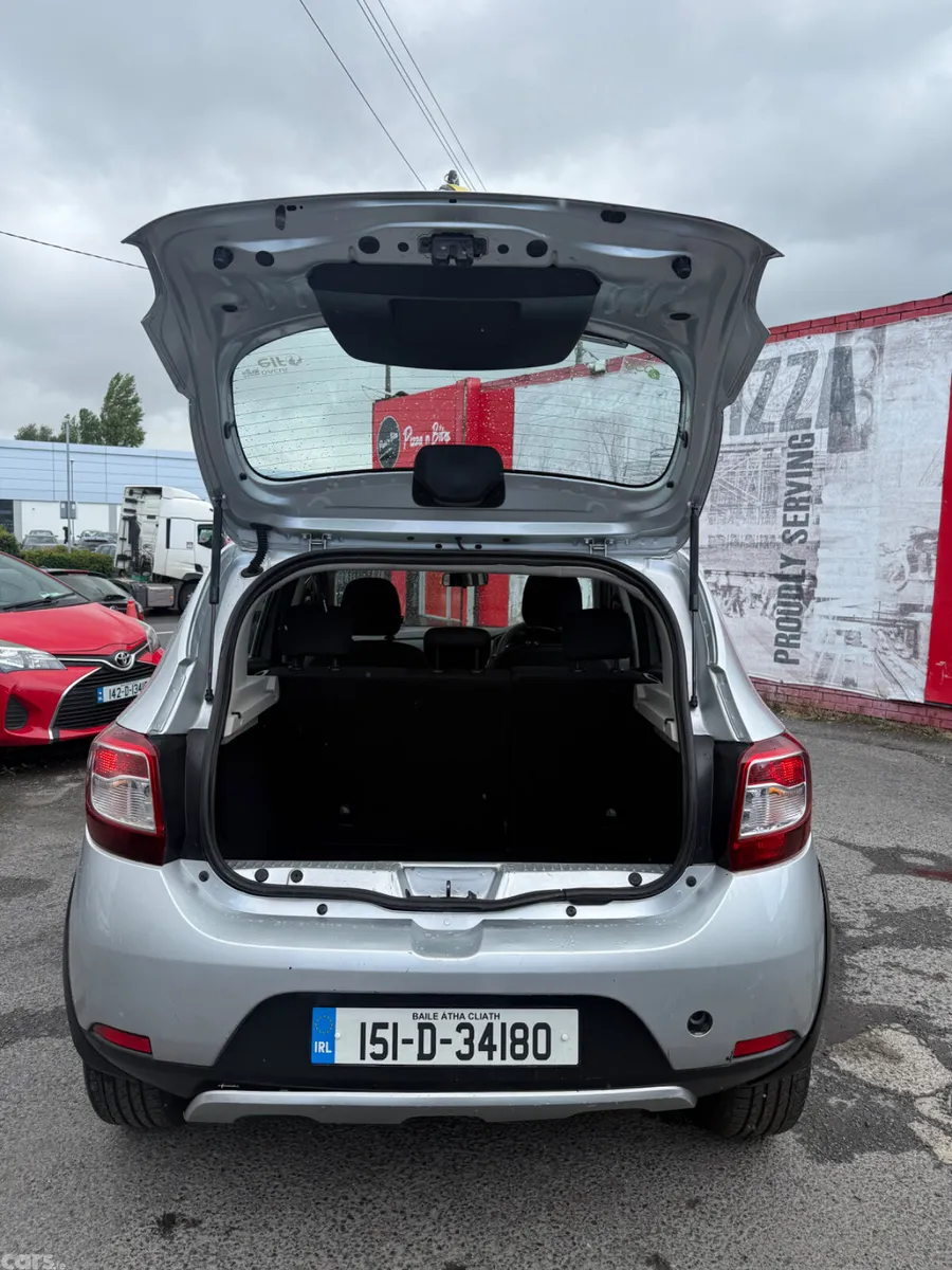 Dacia Sandero Stepway Hatchback, Diesel, 2015, Silver