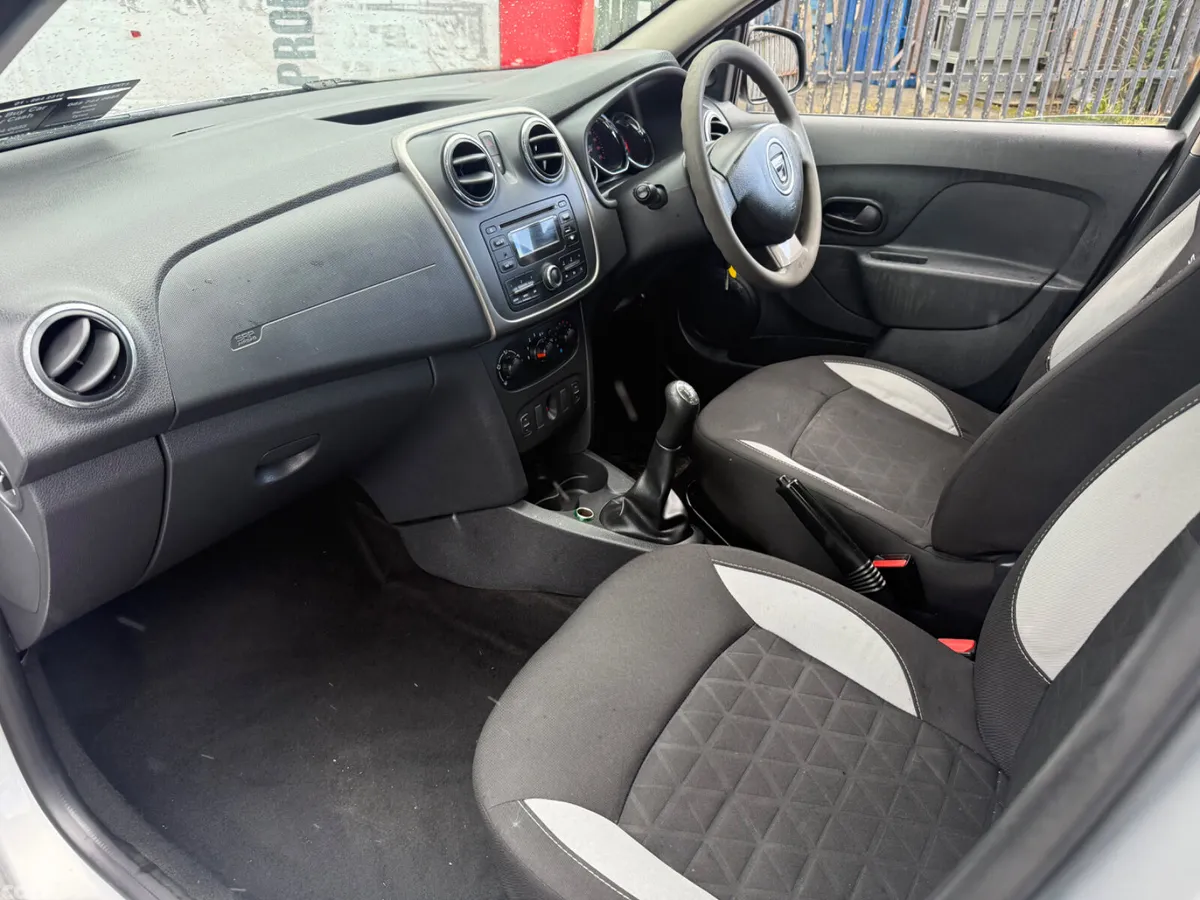 Dacia Sandero Stepway Hatchback, Diesel, 2015, Silver