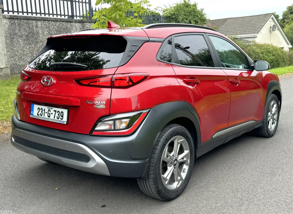 Hyundai KONA MPV, Petrol, 2023, Red