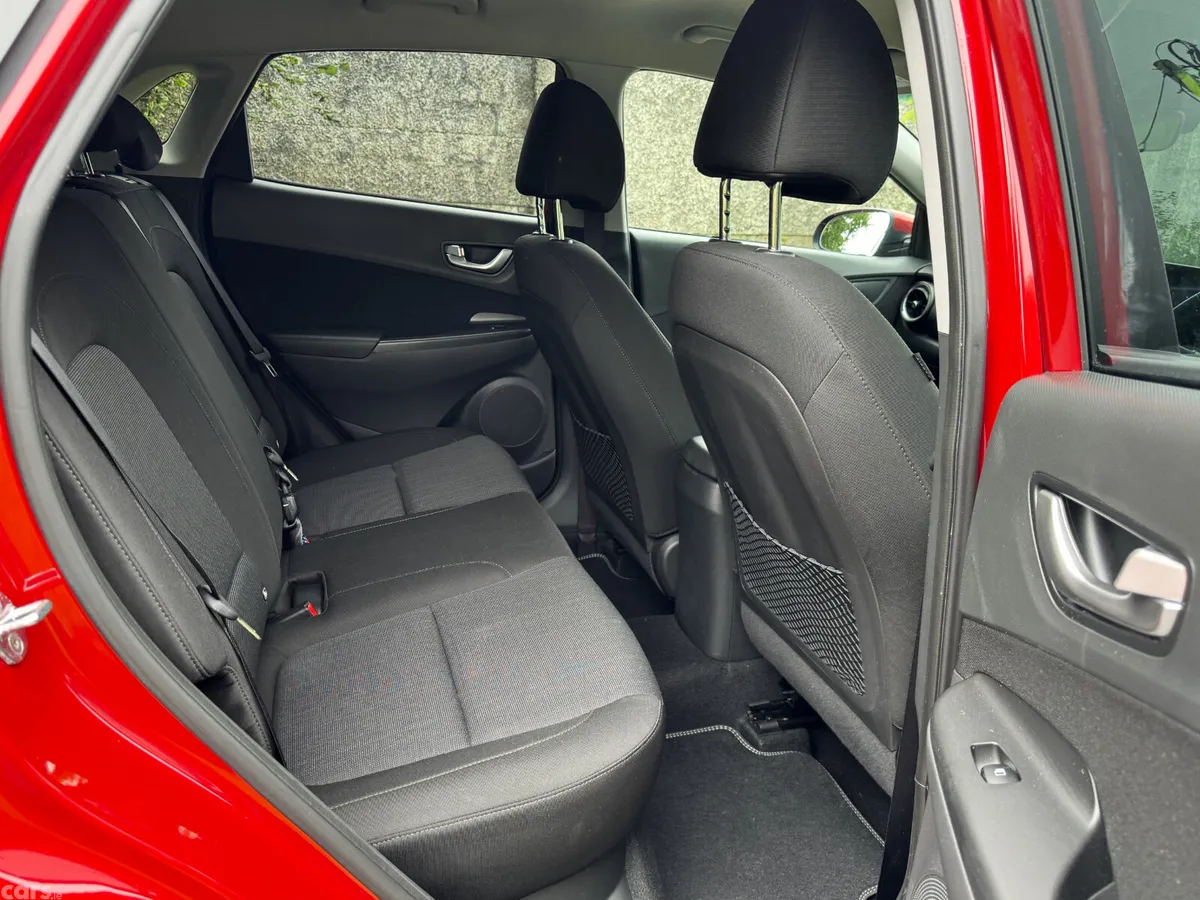 Hyundai KONA MPV, Petrol, 2023, Red