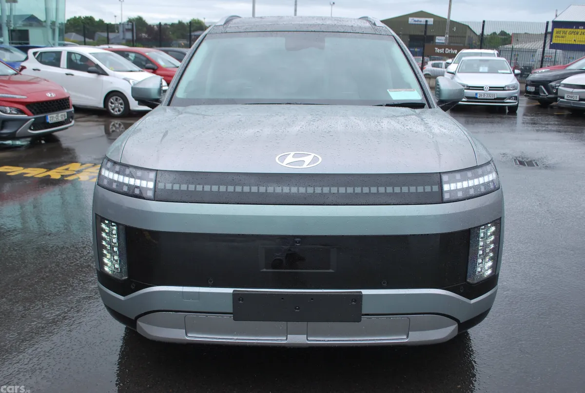 Hyundai IONIQ 9 SUV, Electric, 2026, Grey