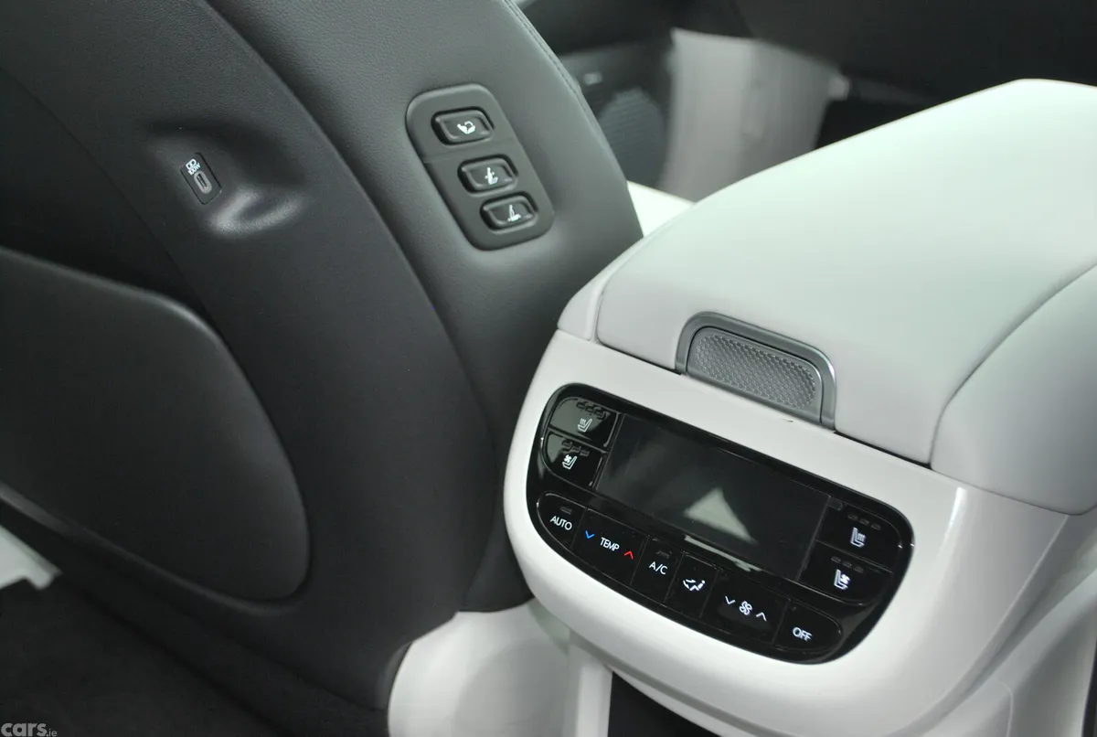 Hyundai IONIQ 9 SUV, Electric, 2026, Grey