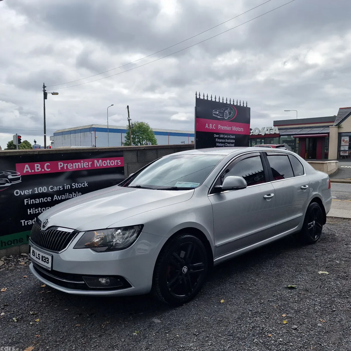 Skoda Superb Saloon, Diesel, 2015, Silver