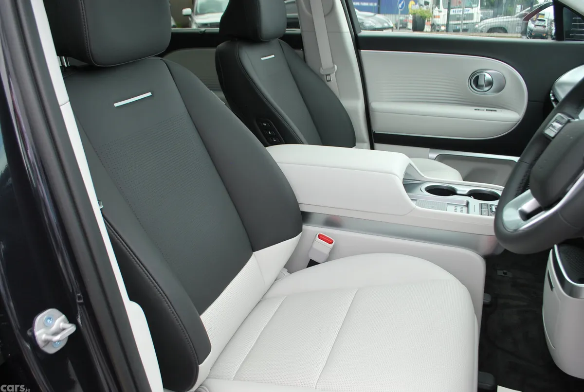 Hyundai IONIQ 9 SUV, Electric, 2026, Blue