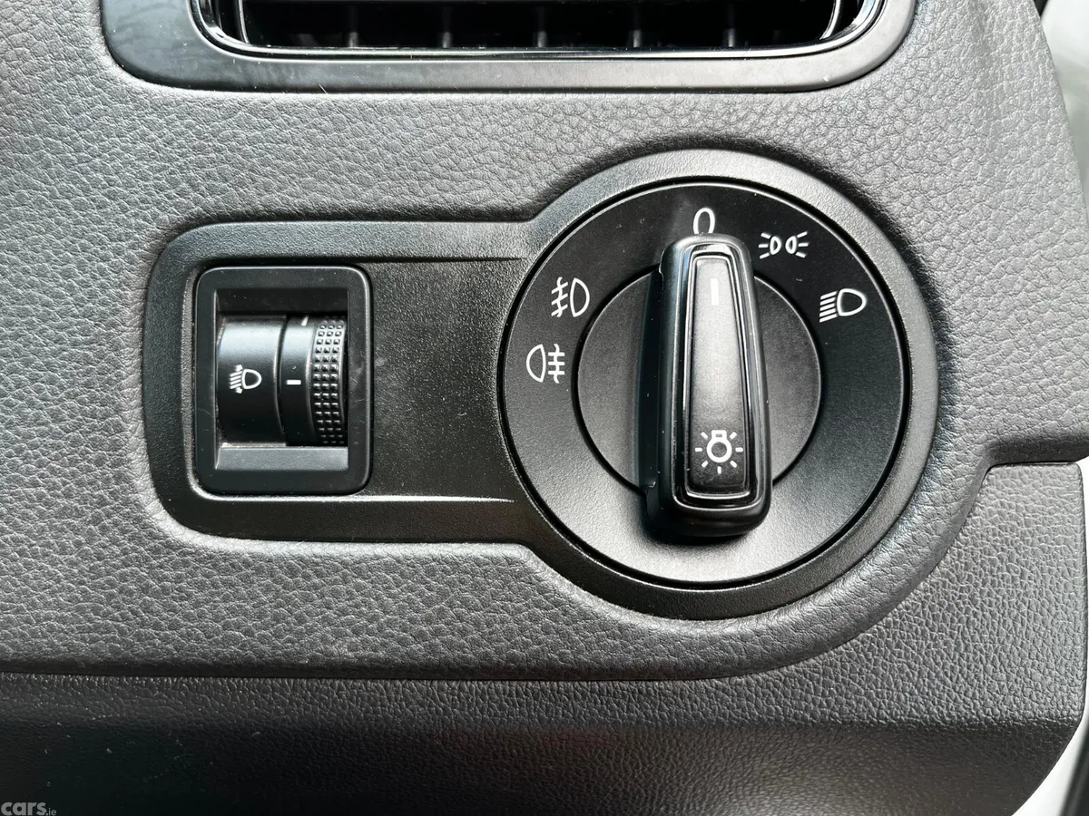 Volkswagen Polo Hatchback, Diesel, 2017, White