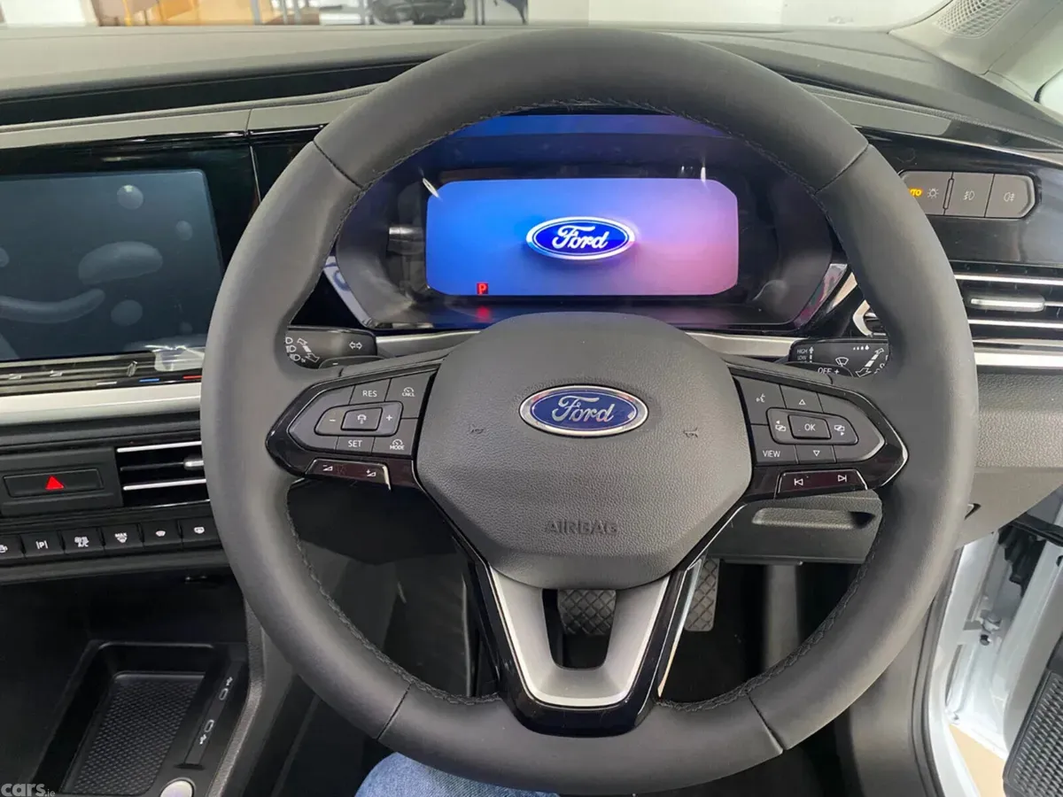 Ford Tourneo Connect MPV, Diesel, 2026, Silver