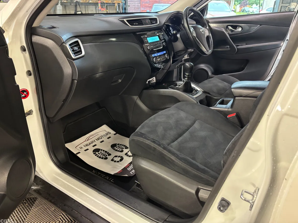 Nissan X-Trail SUV, Diesel, 2016, White