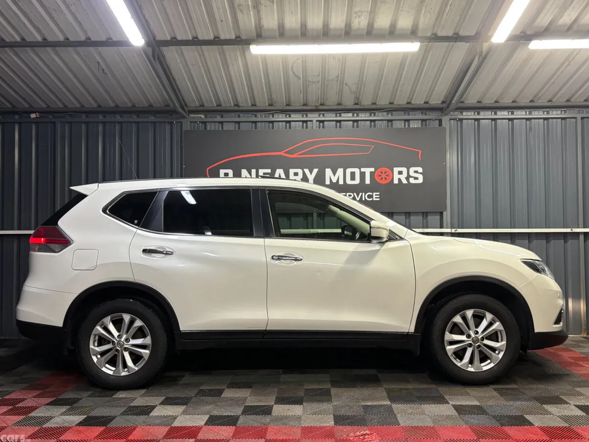Nissan X-Trail SUV, Diesel, 2016, White