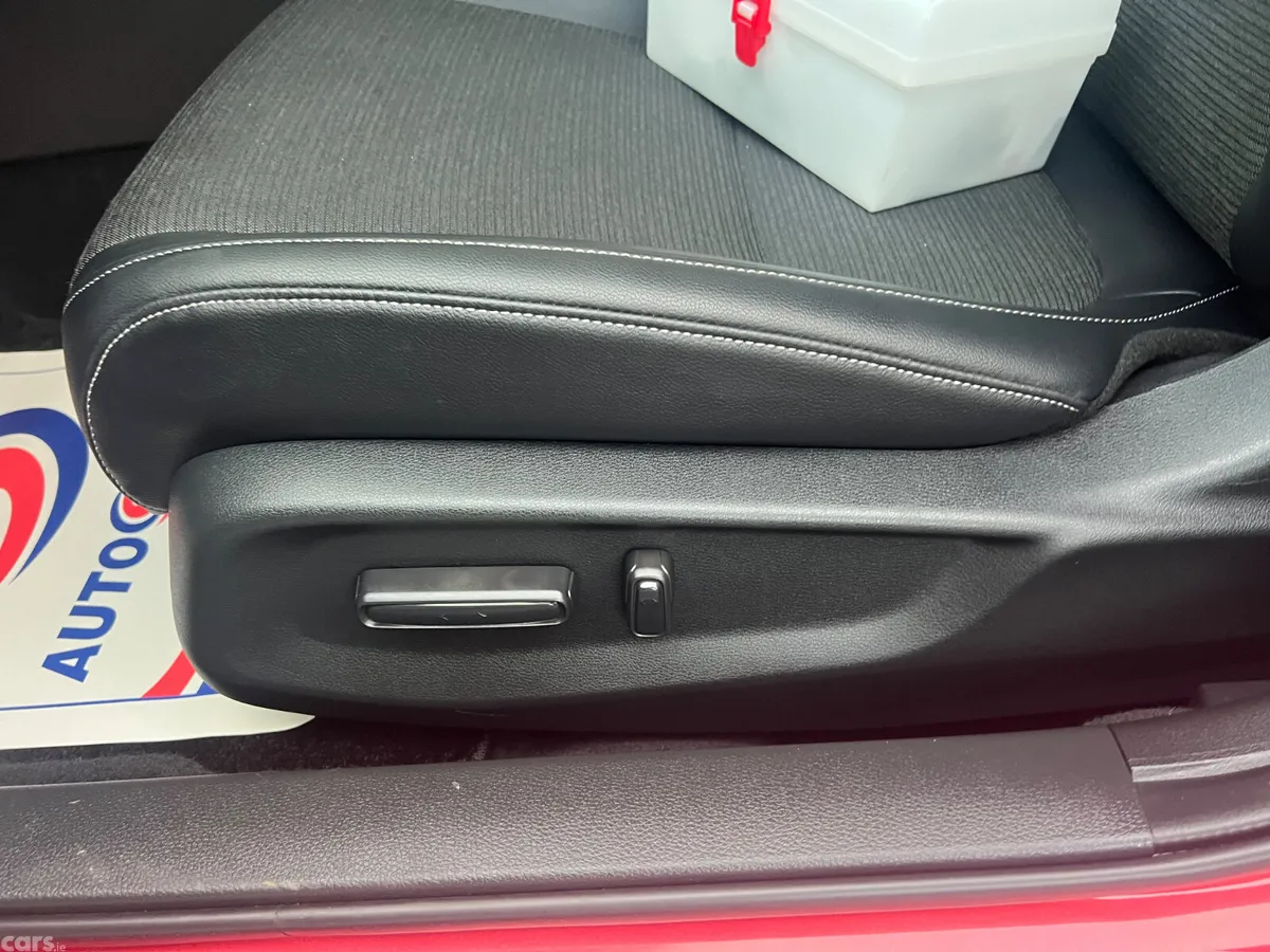 Honda Civic Hatchback, Petrol Hybrid, 2018, Red