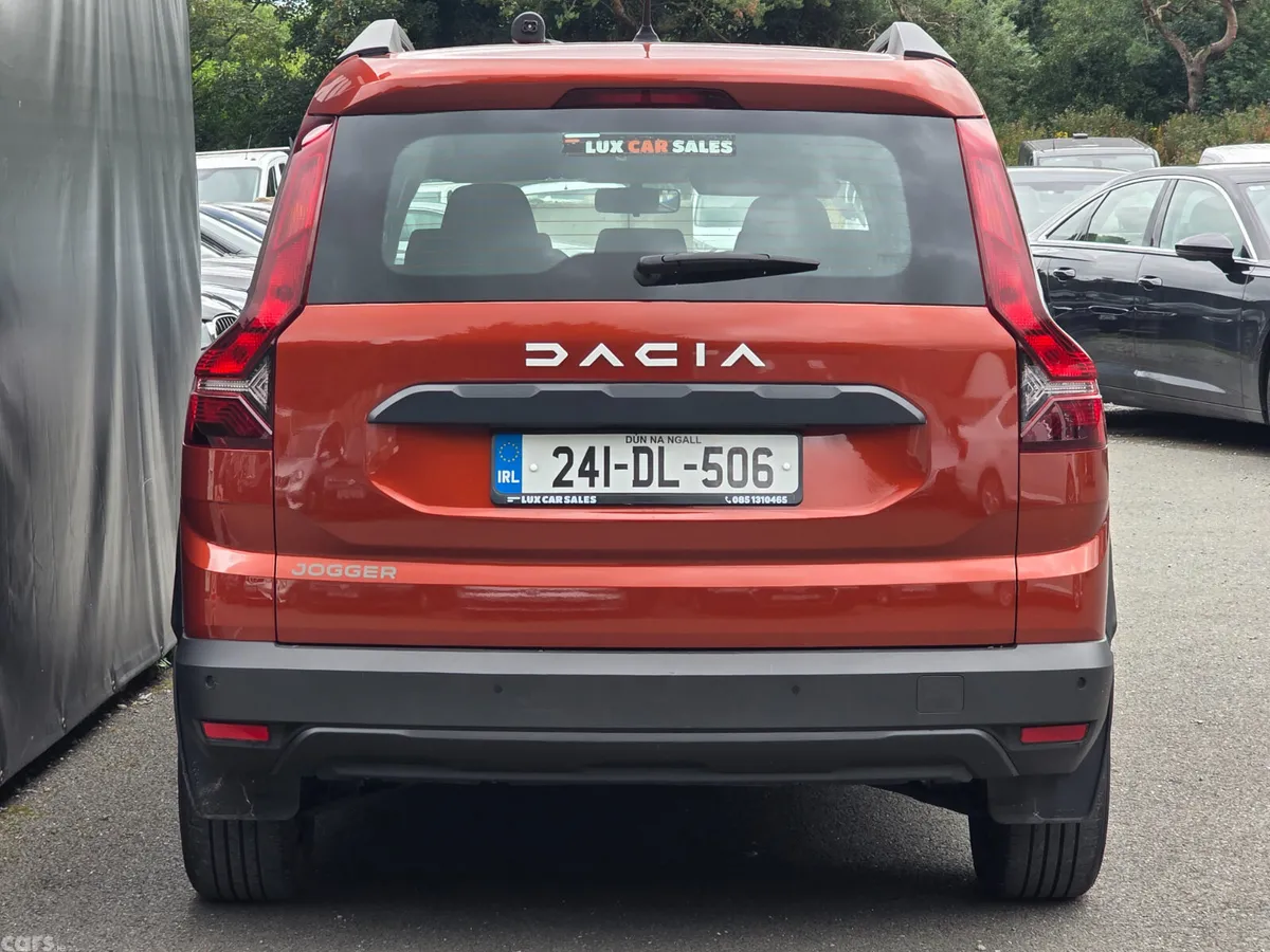 Dacia Jogger MPV, Petrol, 2024, Brown