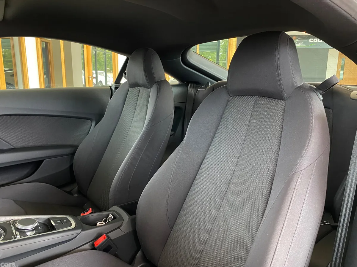 Audi TT Coupe, Petrol, 2016, White