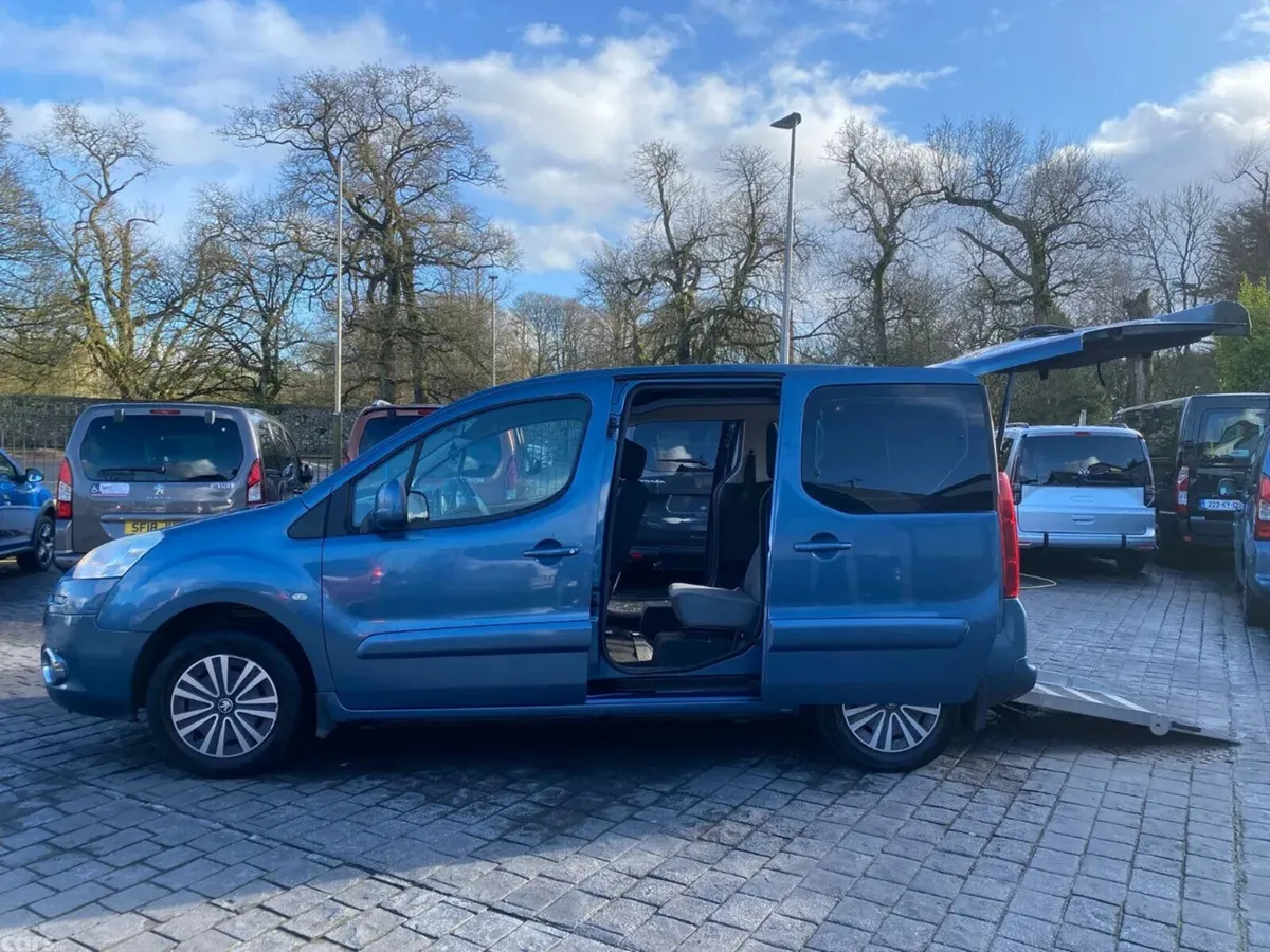 Peugeot Partner Tepee MPV, Diesel, 2013, Blue