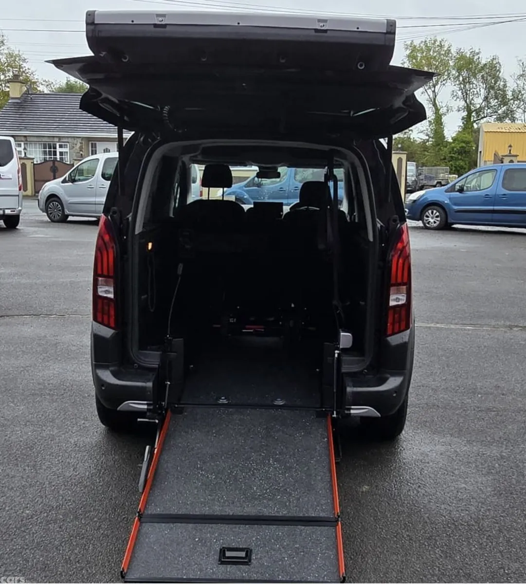 Peugeot Rifter MPV, Diesel, 2026, Black