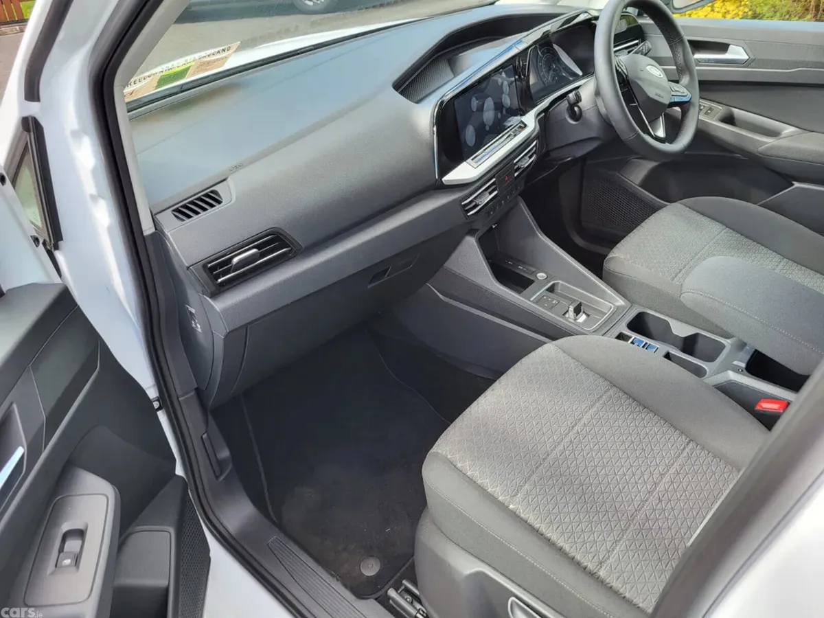 Ford Tourneo Connect MPV, Diesel, 2026, White