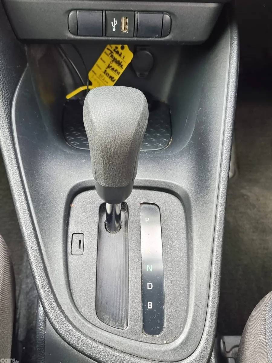 Toyota Yaris Hatchback, Petrol, 2021, Silver
