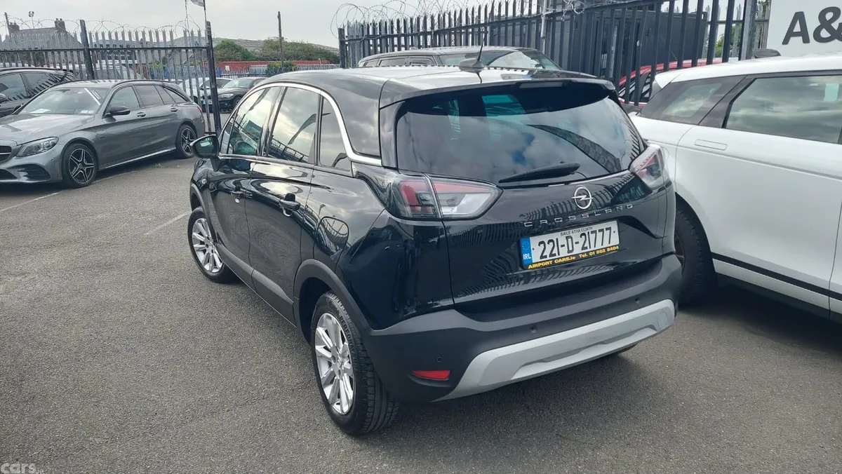 Opel Crossland SUV, Diesel, 2022, Black
