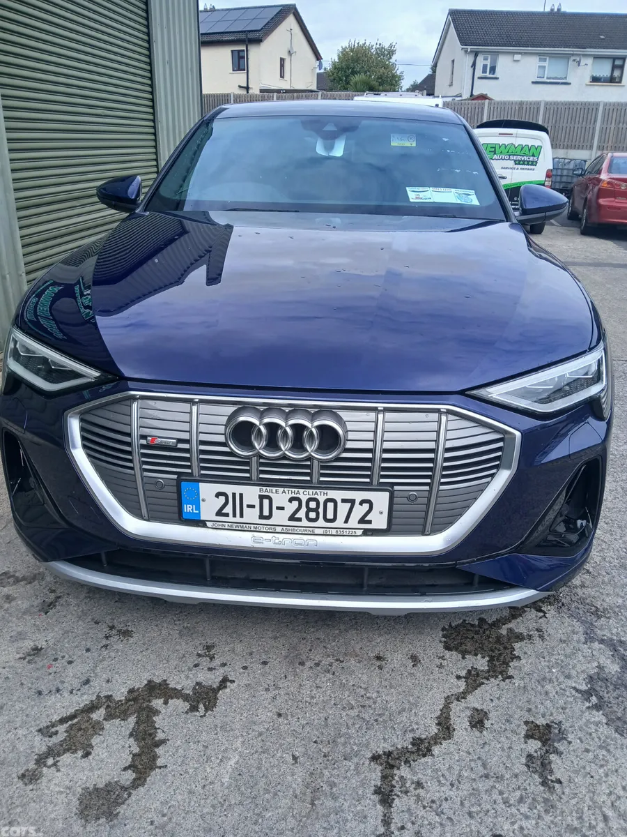Audi e-tron Hatchback, Electric, 2021, Blue