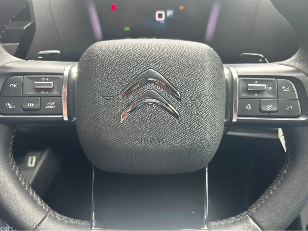 Citroen C4 Hatchback, Petrol, 2022, Orange