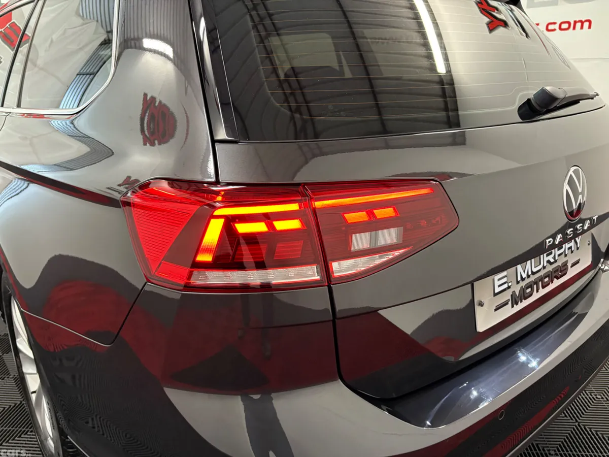 Volkswagen Passat Estate, Diesel, 2022, Grey