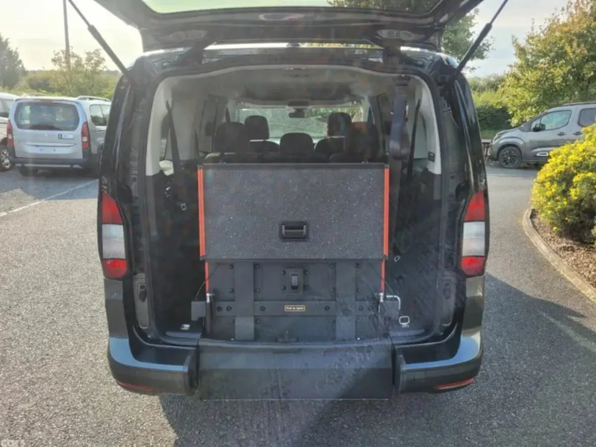 Ford Tourneo Connect MPV, Diesel, 2026, Grey