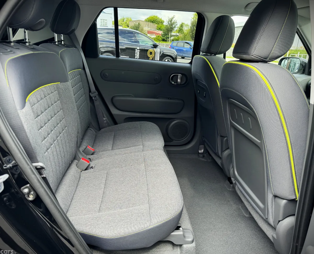 Hyundai INSTER SUV, Electric, 2027, Black