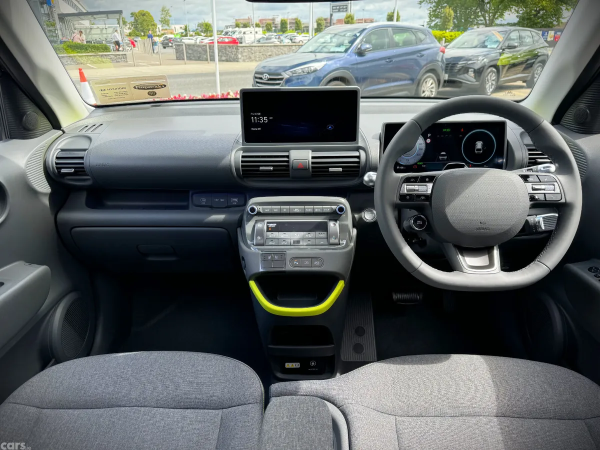 Hyundai INSTER SUV, Electric, 2027, Black