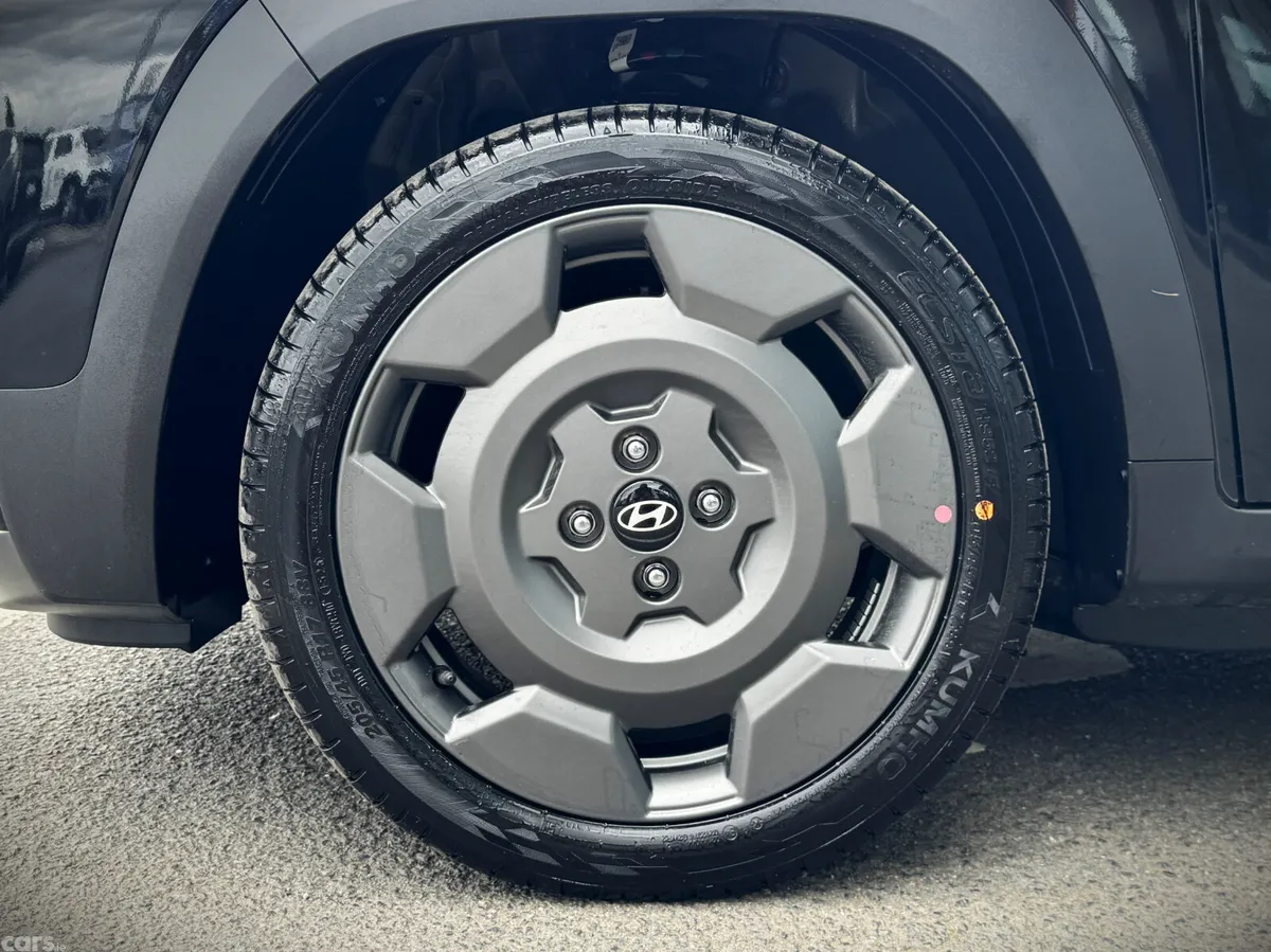 Hyundai INSTER SUV, Electric, 2027, Black