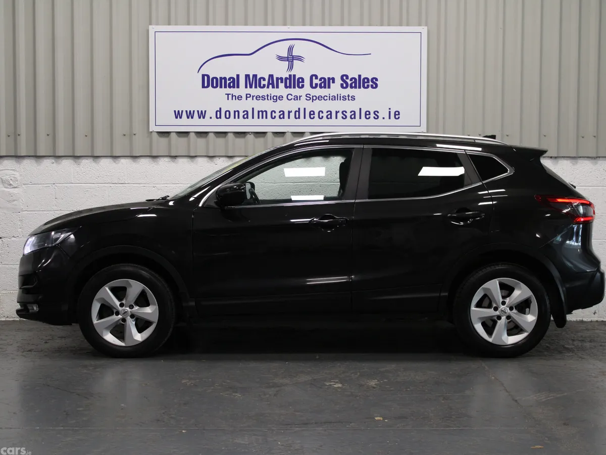 Nissan Qashqai MPV, Diesel, 2019, Black