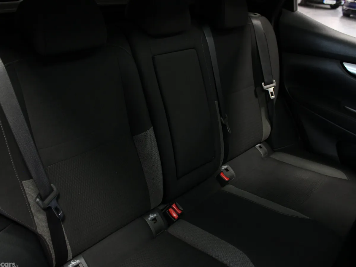 Nissan Qashqai MPV, Diesel, 2019, Black