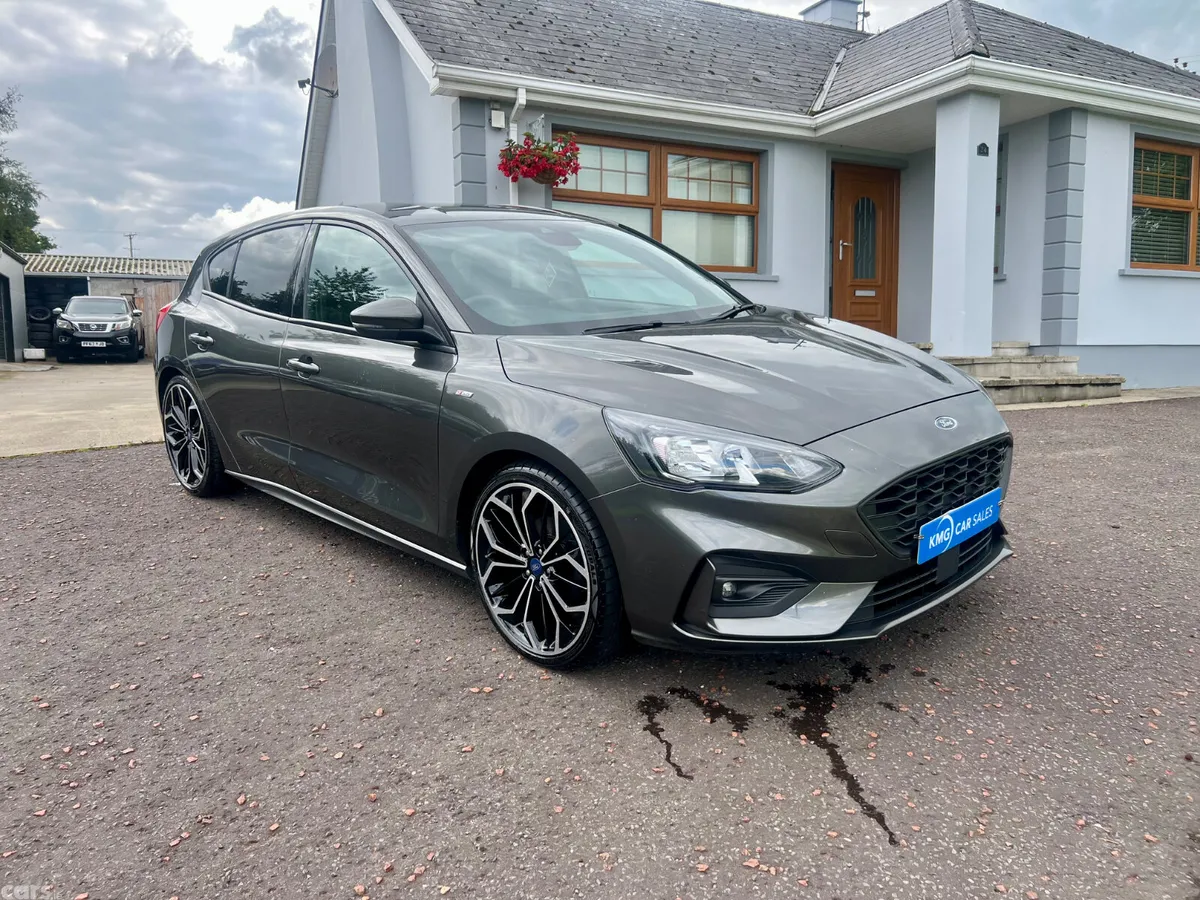 Ford Focus Hatchback, Diesel, 2020, Grey