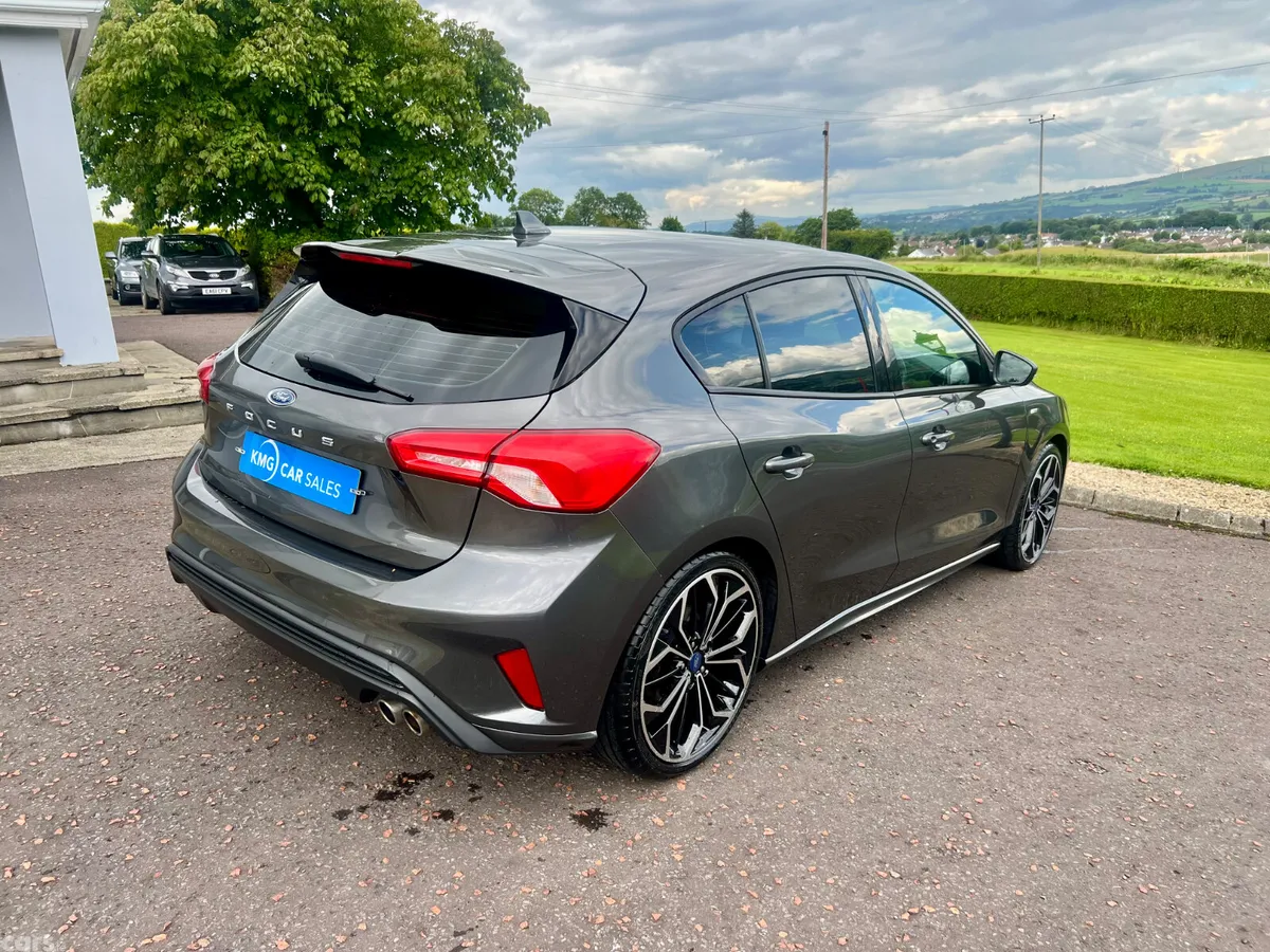 Ford Focus Hatchback, Diesel, 2020, Grey