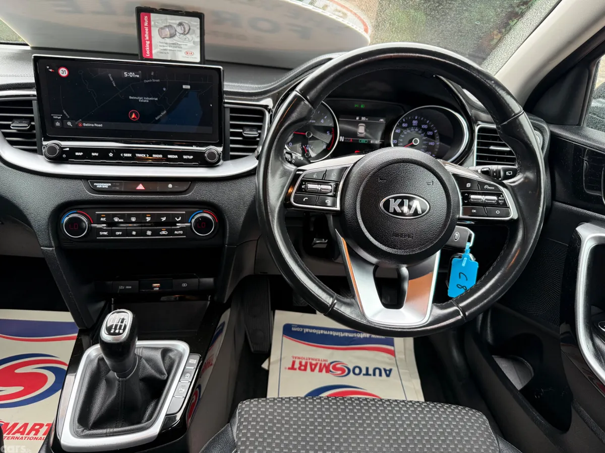 Kia Ceed Hatchback, Diesel Hybrid, 2021, Black