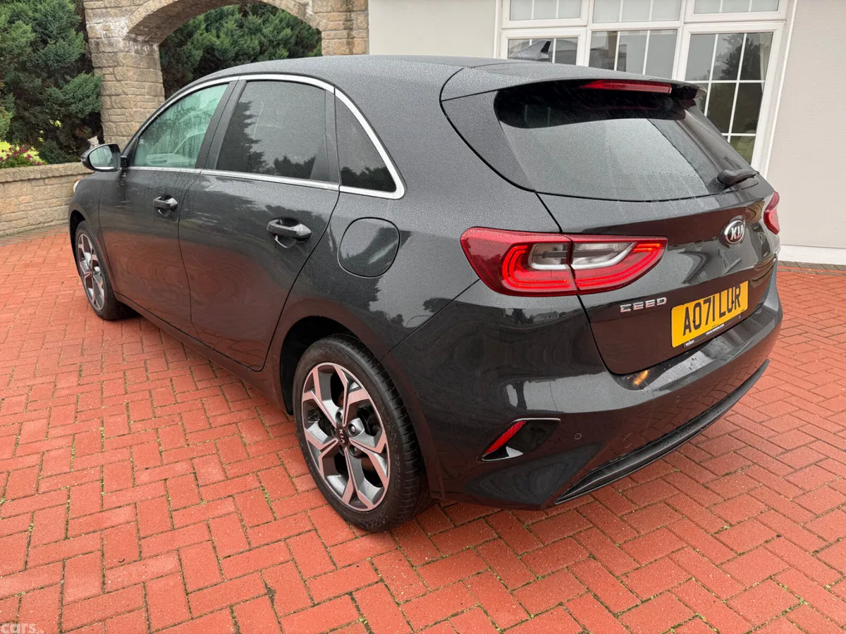 Kia Ceed Hatchback, Diesel Hybrid, 2021, Black