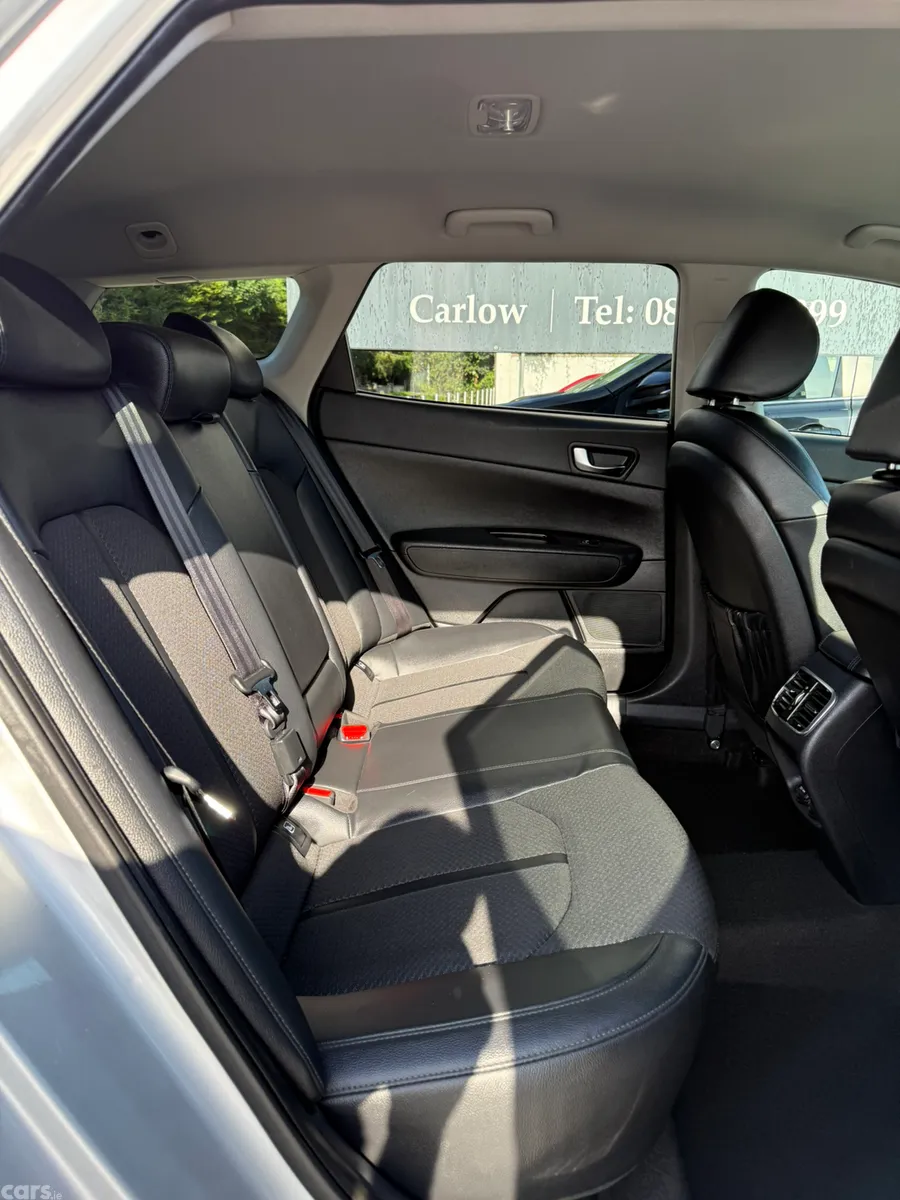 Kia Optima Estate, Diesel, 2019, Silver