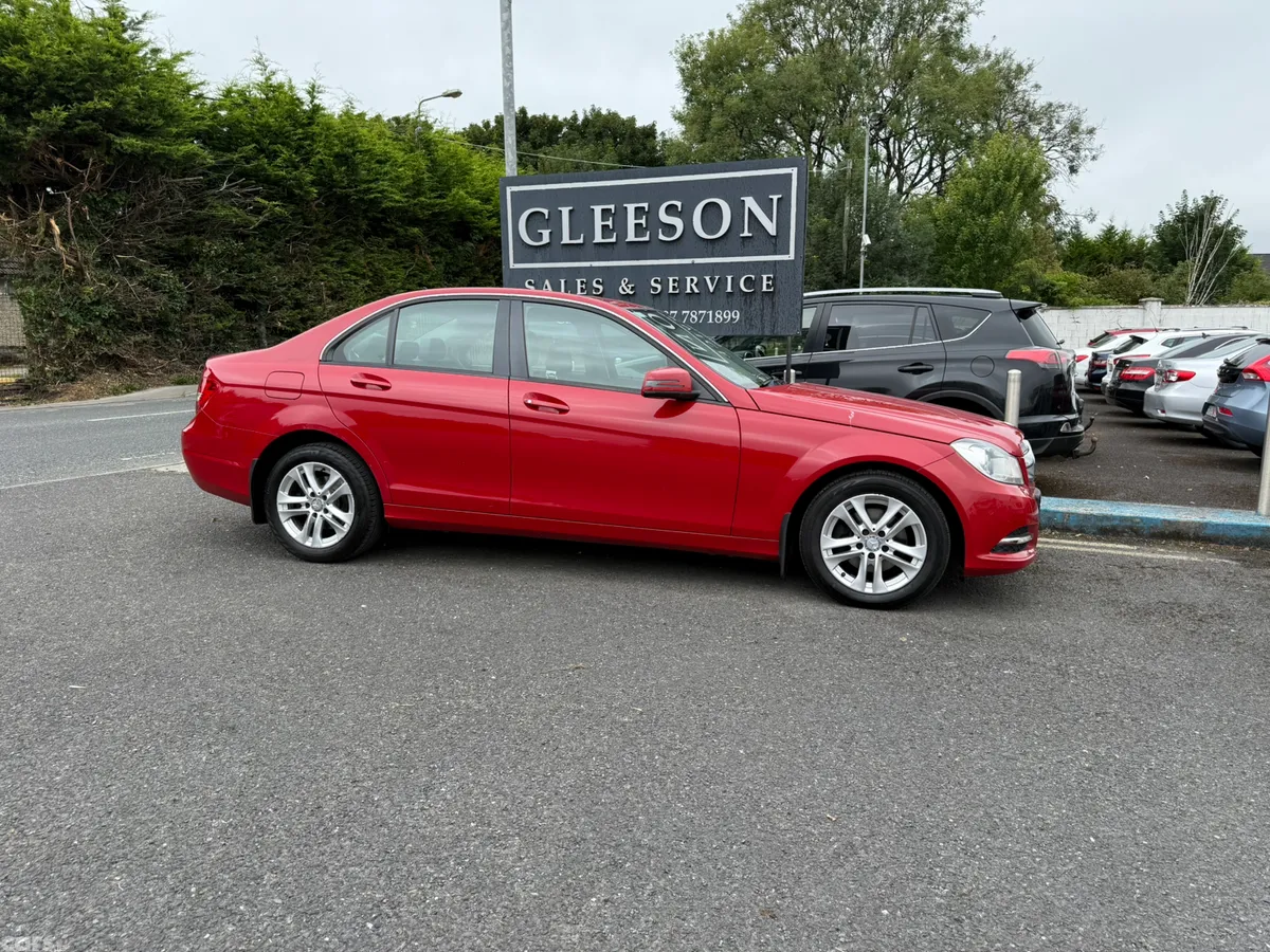 Mercedes-Benz C-Class Saloon, Diesel, 2014, Red