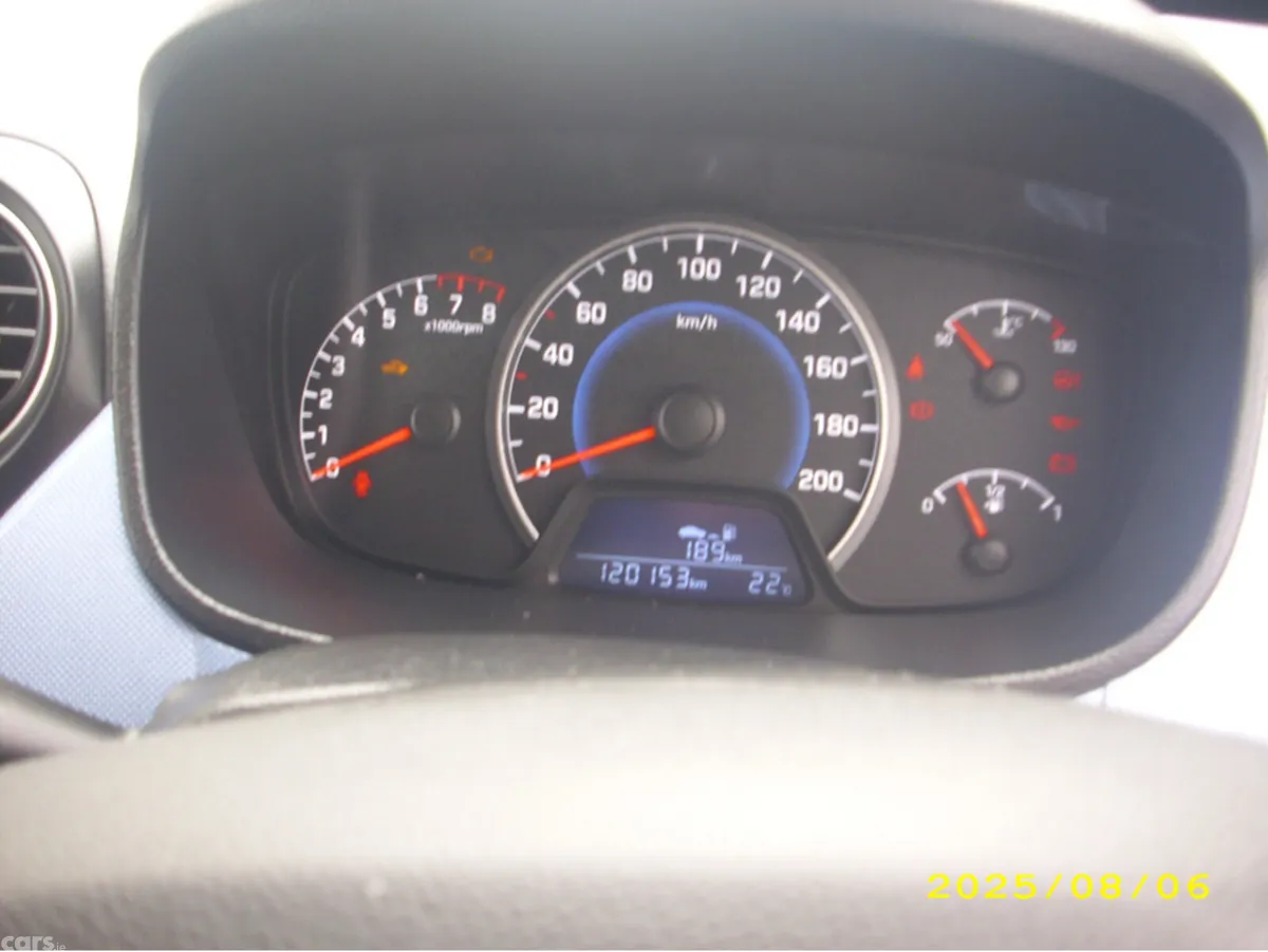 Hyundai i10 Hatchback, Petrol, 2016, Silver