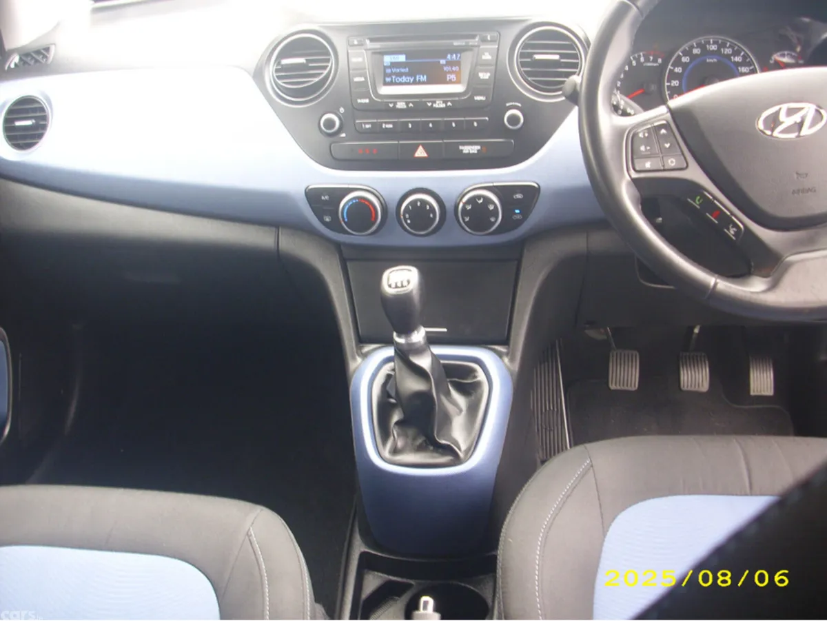 Hyundai i10 Hatchback, Petrol, 2016, Silver