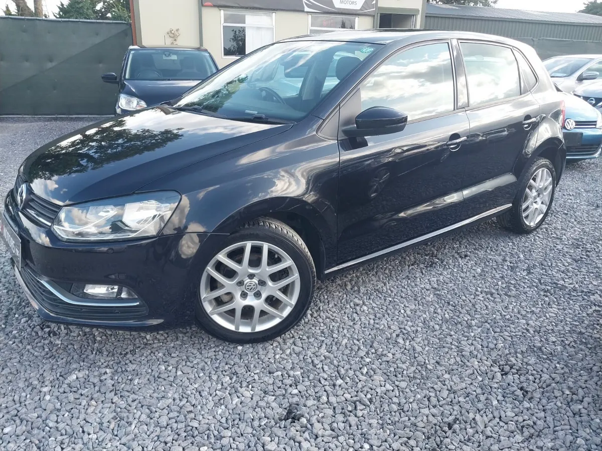 Volkswagen Polo Hatchback, Petrol, 2015, Black