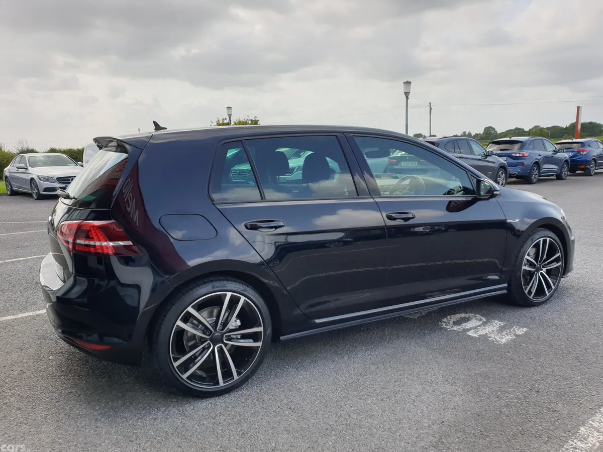 Volkswagen Golf Hatchback, Diesel, 2017, Black