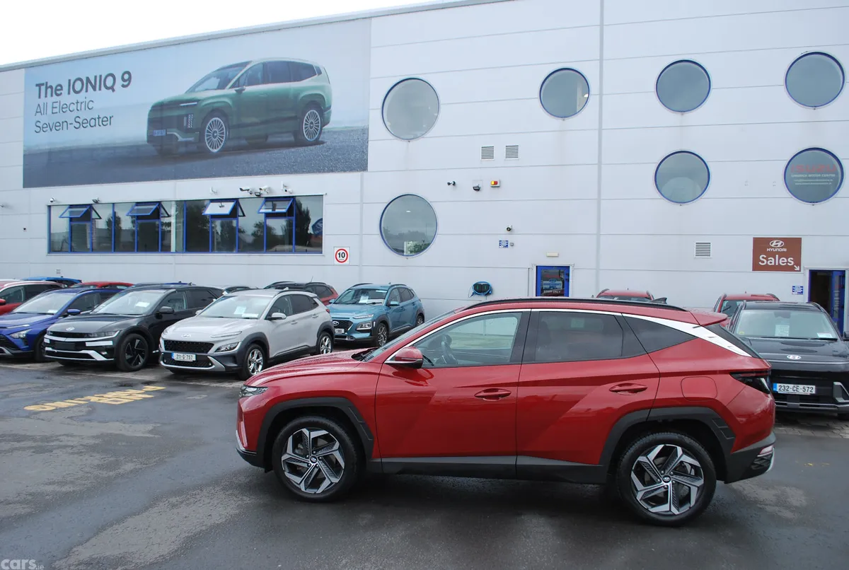 Hyundai Tucson SUV, Petrol Hybrid, 2022, Red
